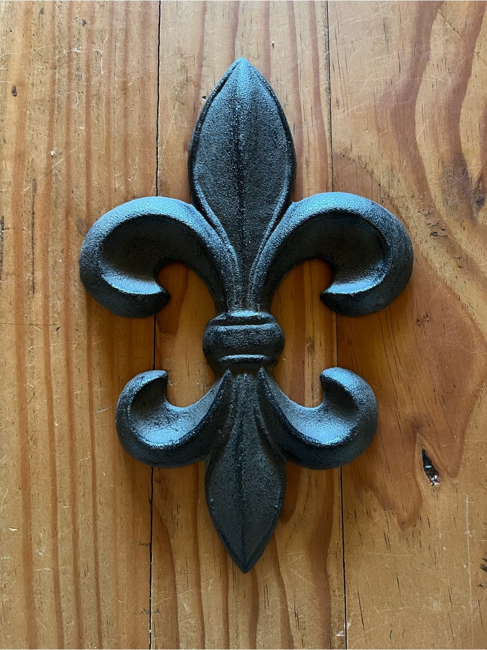 Black Cast Iron Wall Fleur-de-Lis